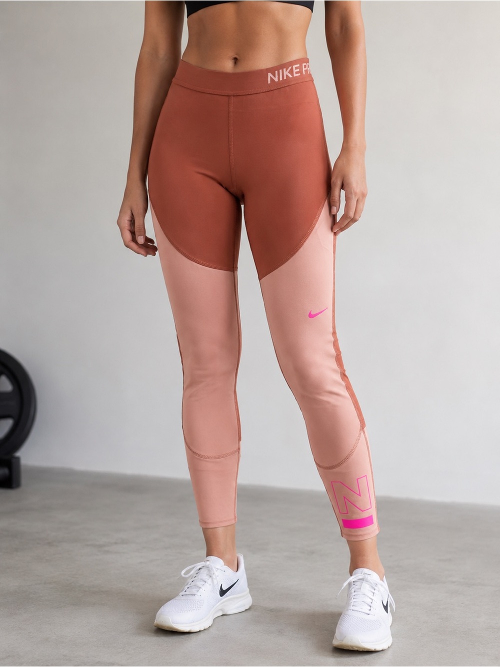 Nike Pro women’s leggings. Size Small